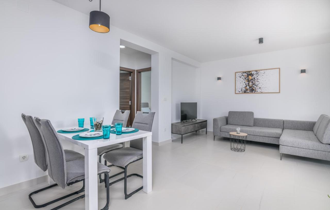 Vila Stemark Njivice Luaran gambar