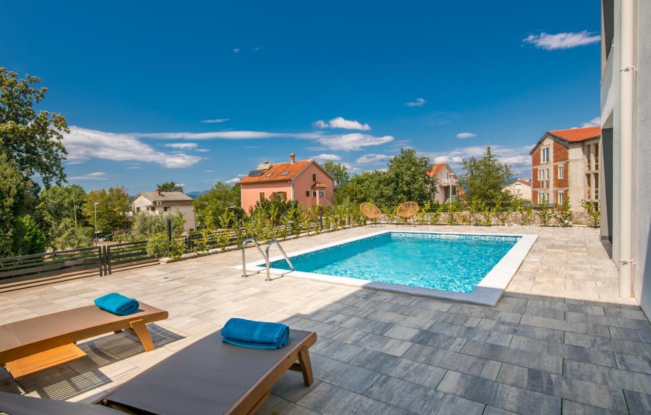 Vila Stemark Njivice Luaran gambar
