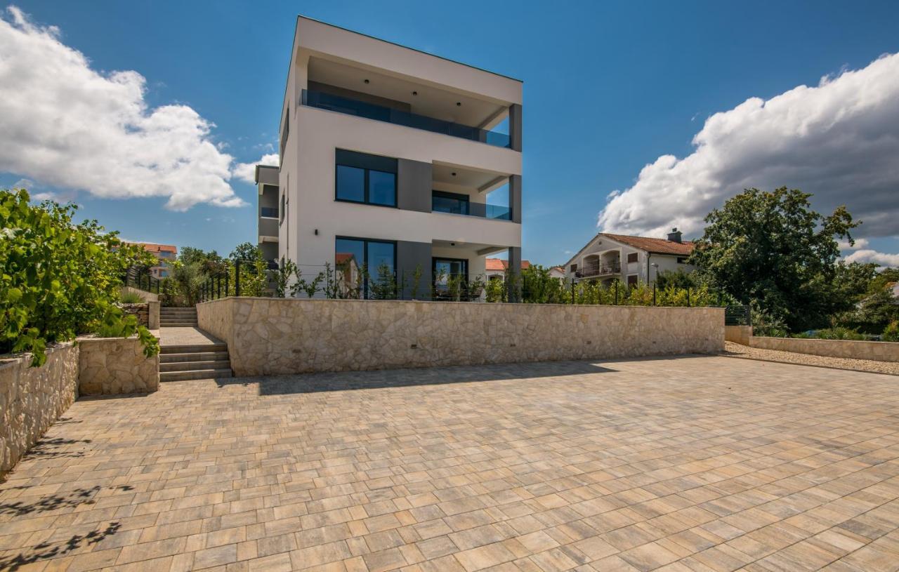 Vila Stemark Njivice Luaran gambar